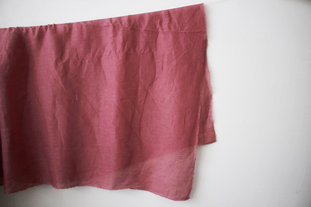 LINNET Natural dye Linen